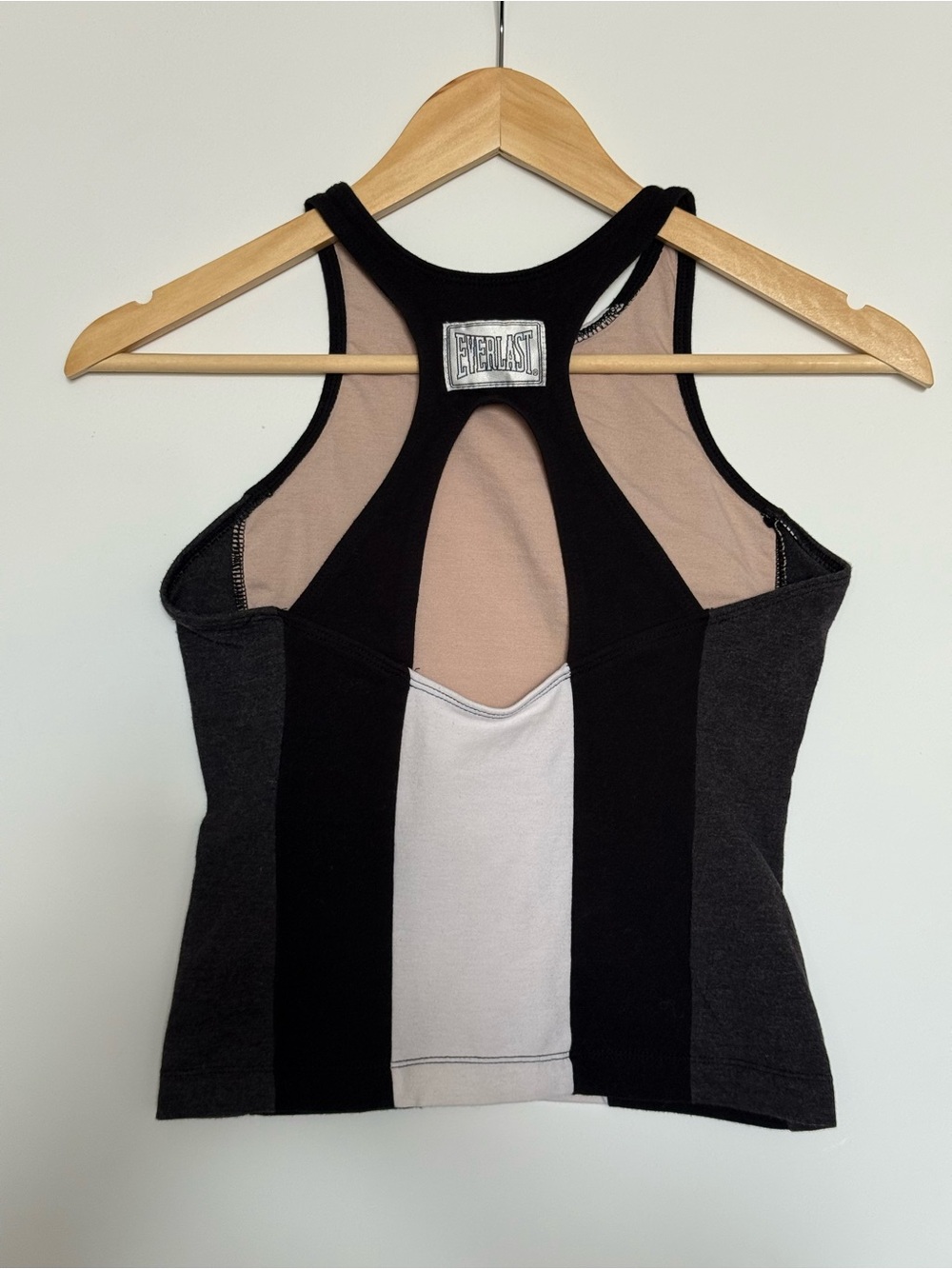 Everlast Racerback Sports Tank - Picture 2 of 4